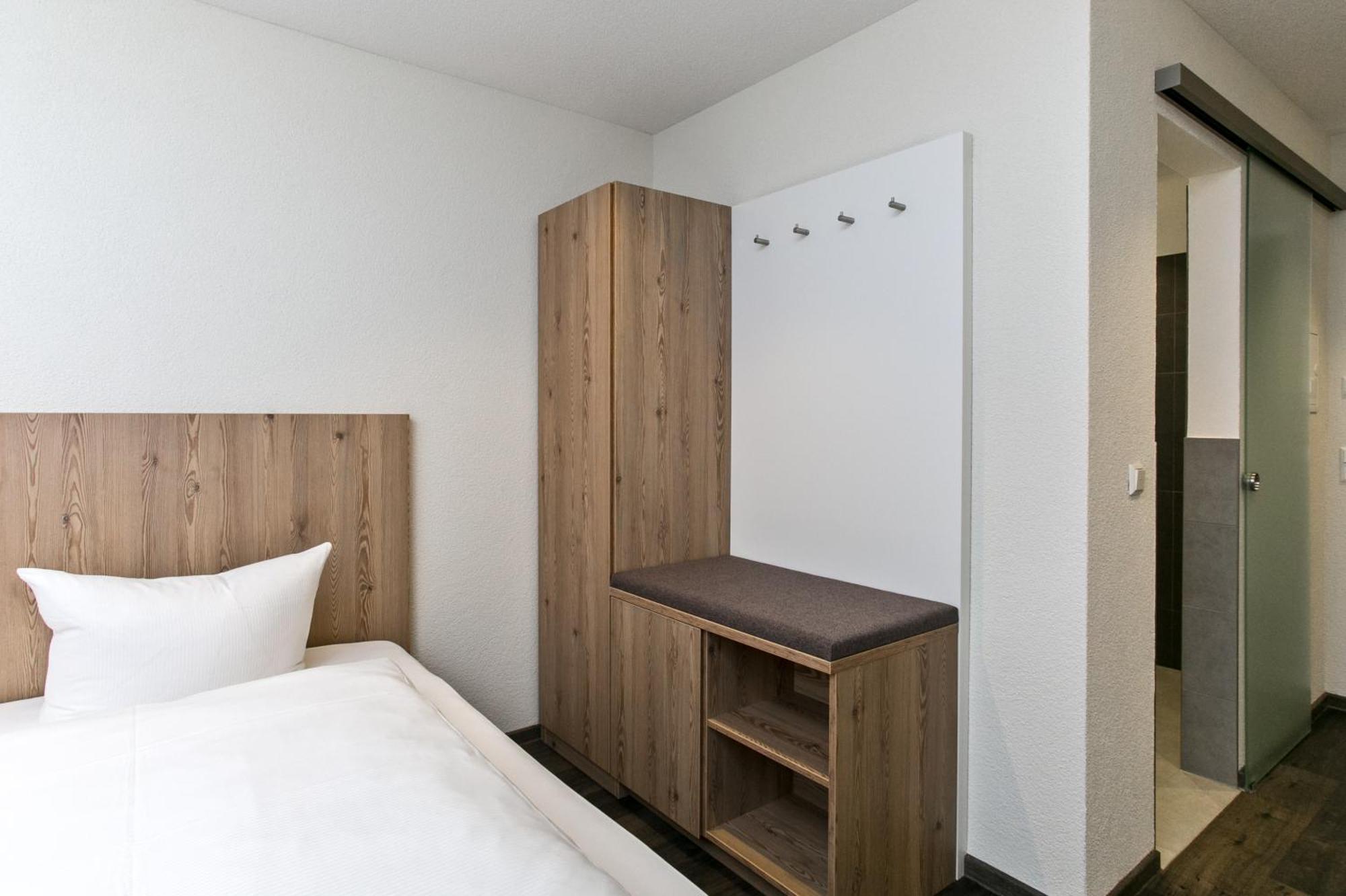 Hotel-Gasthaus Engel Luttingen 라우펜부르크 외부 사진