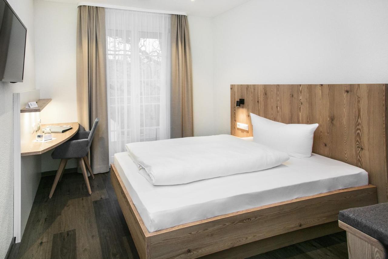 Hotel-Gasthaus Engel Luttingen 라우펜부르크 외부 사진