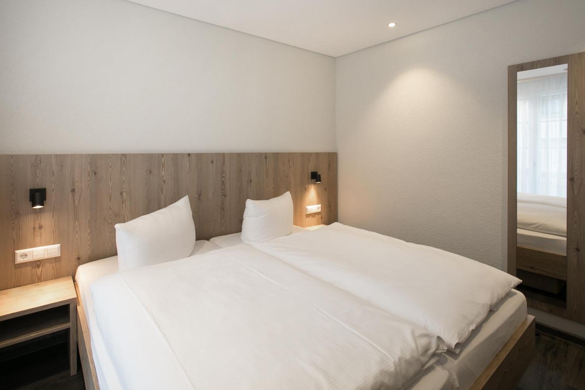 Hotel-Gasthaus Engel Luttingen 라우펜부르크 객실 사진