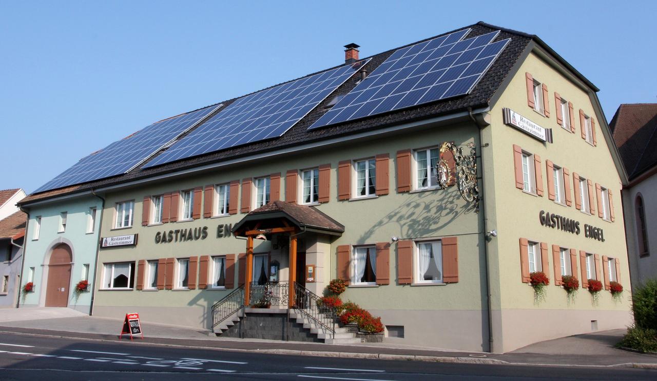 Hotel-Gasthaus Engel Luttingen 라우펜부르크 외부 사진