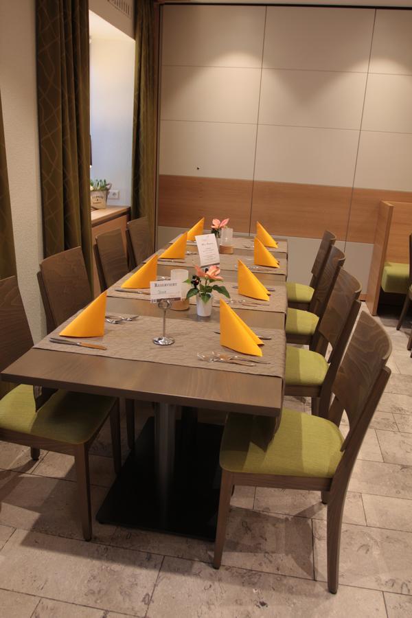 Hotel-Gasthaus Engel Luttingen 라우펜부르크 외부 사진